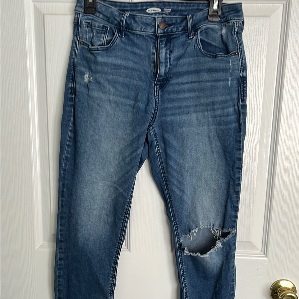 Old Navy Blue Ankle Cropped Jeans with Distressed Details